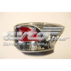 8330A788 Mitsubishi Lanterna traseira direita