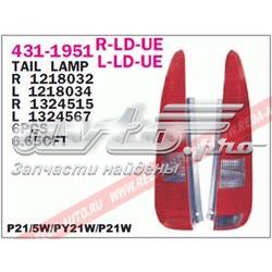 392450 Ford Lanterna traseira direita