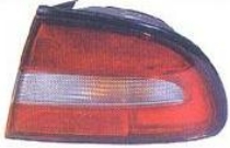 MR124264 Mitsubishi Lanterna traseira direita