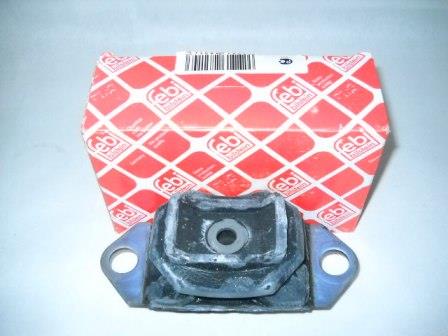 8200395661 Renault (RVI) Coxim (suporte) esquerdo de motor