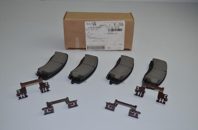 Sapatas do freio dianteiras de disco Chrysler 5174001AC preço, a partir de 30,84 USD