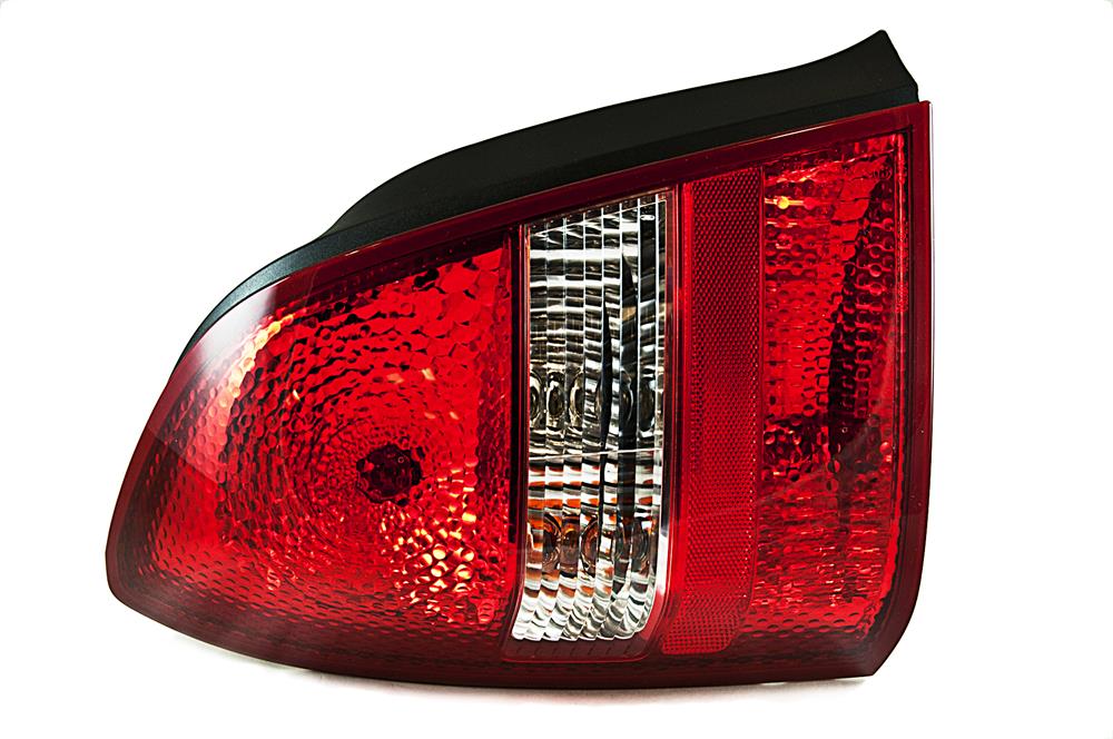 Lanterna traseira direita para Nissan Primera  P12