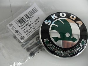 1U0853621 VAG Emblema de grelha do radiador