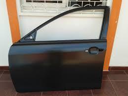 Porta dianteira esquerda Toyota Camry VI V40