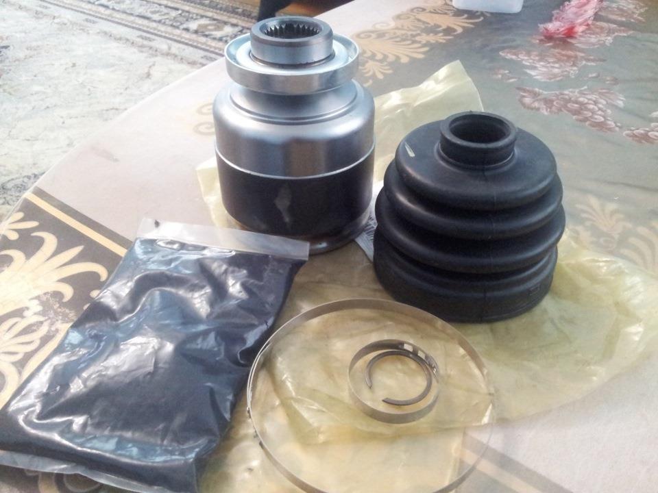 495923E210 Hyundai/Kia Junta homocinética interna dianteira direita