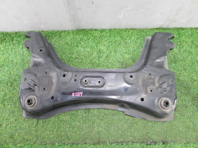 Viga de suspensão dianteira (plataforma veicular) Nissan Tiida ASIA C11