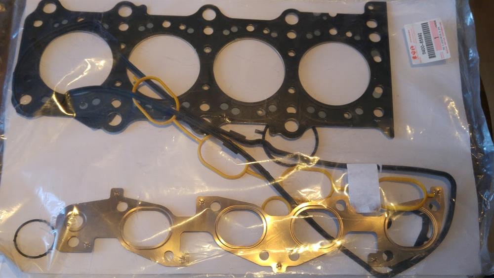 1140065892 Suzuki Kit superior de vedantes de motor