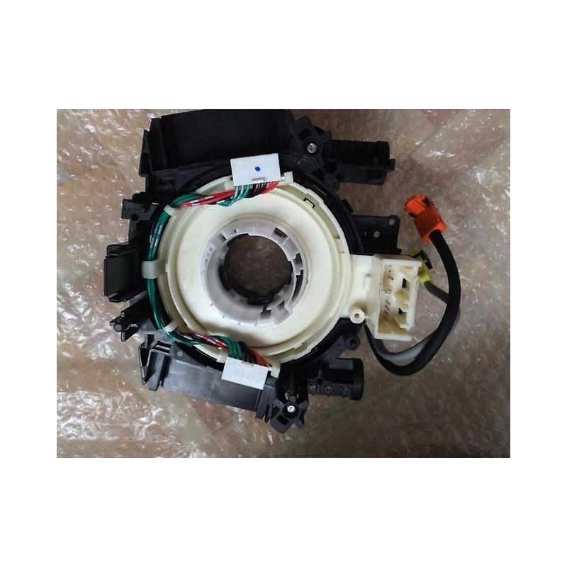 B5567CC00E Nissan/Infiniti Comutador instalado na coluna da direção, parte central