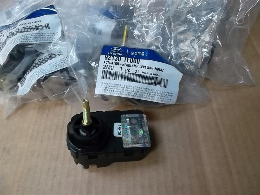  Corretor da luz Hyundai Accent III sedan (MC) (2005 - 2012) III