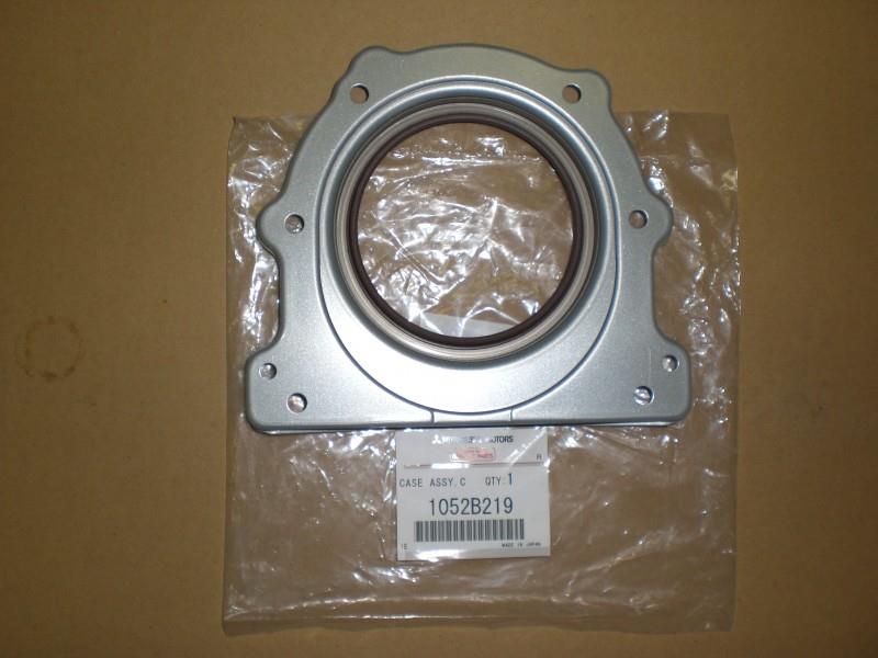 1052B219 Mitsubishi Vedação traseira de cambota de motor