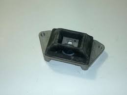 6C116068CB Ford Coxim de transmissão (suporte da caixa de mudança)