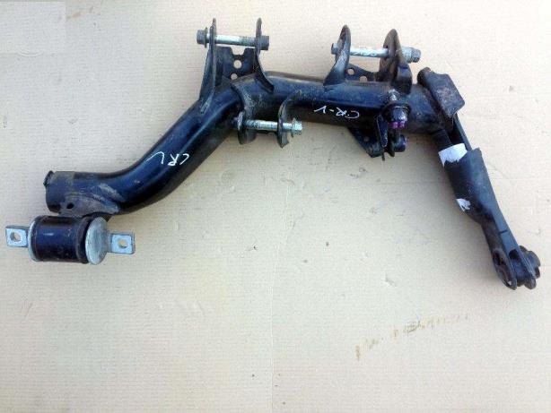52370SJH010 Honda Braço oscilante inferior direito de suspensão traseira