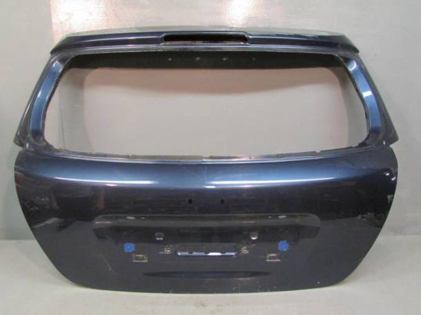 737001H000 Hyundai/Kia Porta traseira (3ª/5ª porta-malas (tampa de alcapão)