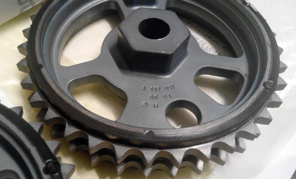 Engrenagem de cadeia da roda dentada da árvore distribuidora de motor Mercedes A1120500804 preço, a partir de 64,45 USD