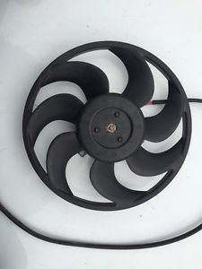 A6395000193 Mercedes Ventilador elétrico de aparelho de ar condicionado montado (motor + roda de aletas)
