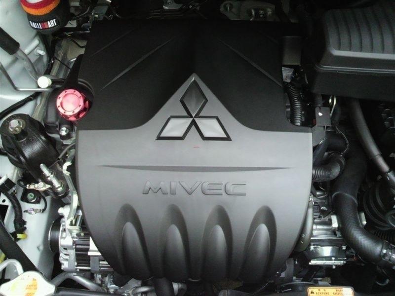 Tampa de motor decorativa Mitsubishi 1003A092 preço, a partir de 140,42 USD