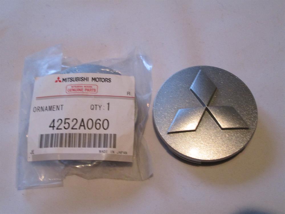 4252A060 Mitsubishi Coberta de disco de roda