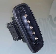 A6398200654 Mercedes Sensor de fechamento de portas (interruptor de fim de carreira), na porta deslizante