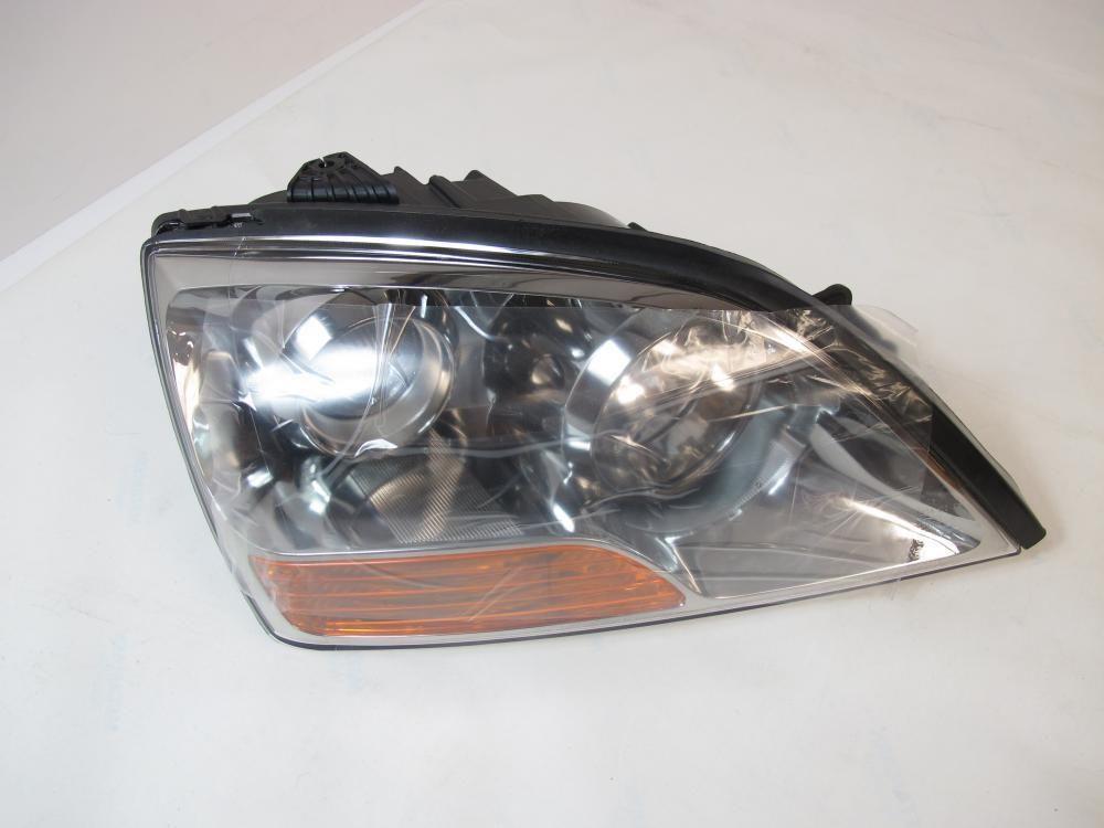 921023E510 Hyundai/Kia Luz direita