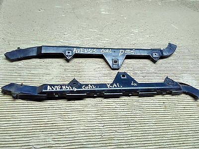 5257605030 Toyota Guia esquerda do pára-choque traseiro