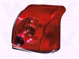 8155105140 Toyota Lanterna traseira direita