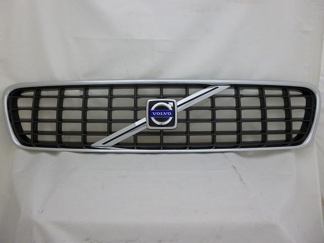Grelha do radiador Volvo 8620116 preço, a partir de 185,30 USD