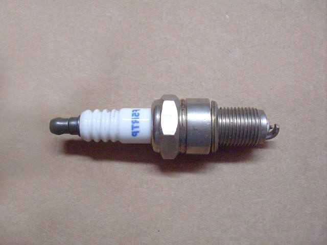 Vela de ignição para Suzuki Alto II EC