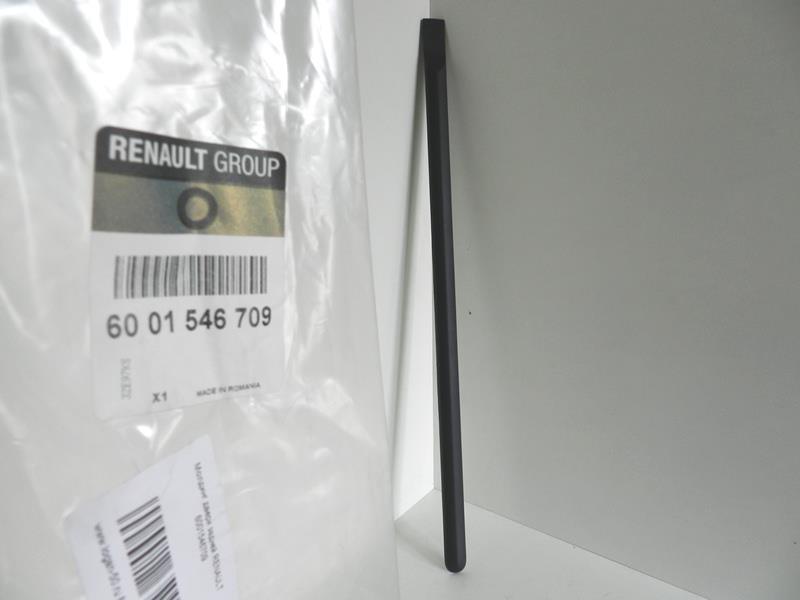 6001546709 Renault (RVI) Moldura da porta traseira direita