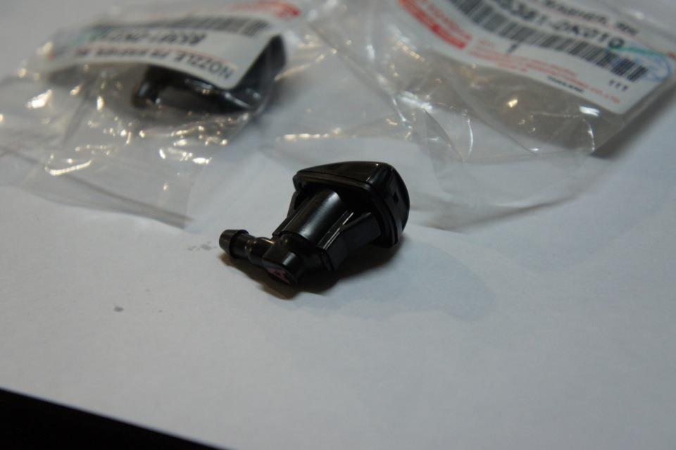 MN169829 Mitsubishi Injetor de fluido para lavador de pára-brisas