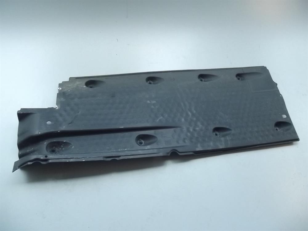 3C0825202E VAG Proteção de fundo direita