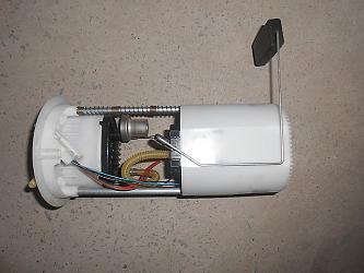 Módulo de bomba de combustível com sensor do nível de combustível Suzuki 1510079J00 preço, a partir de 163,73 USD