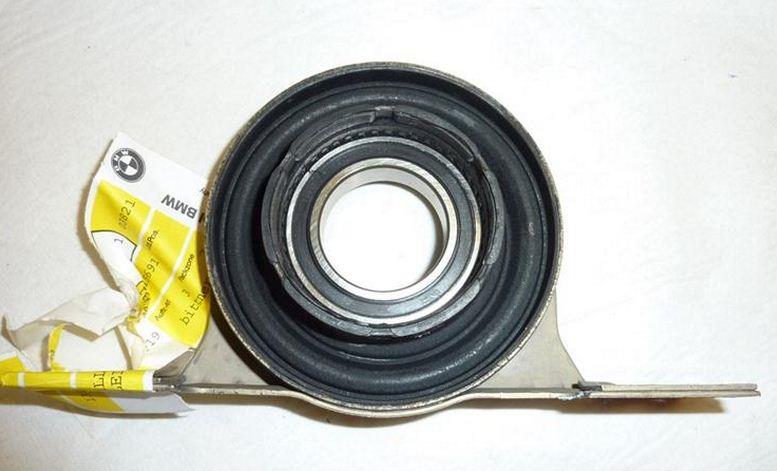 26121229431 BMW Rolamento suspenso da junta universal