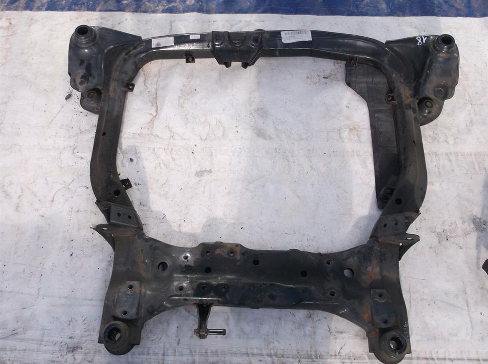 624002P000 Hyundai/Kia Viga de suspensão dianteira (plataforma veicular)