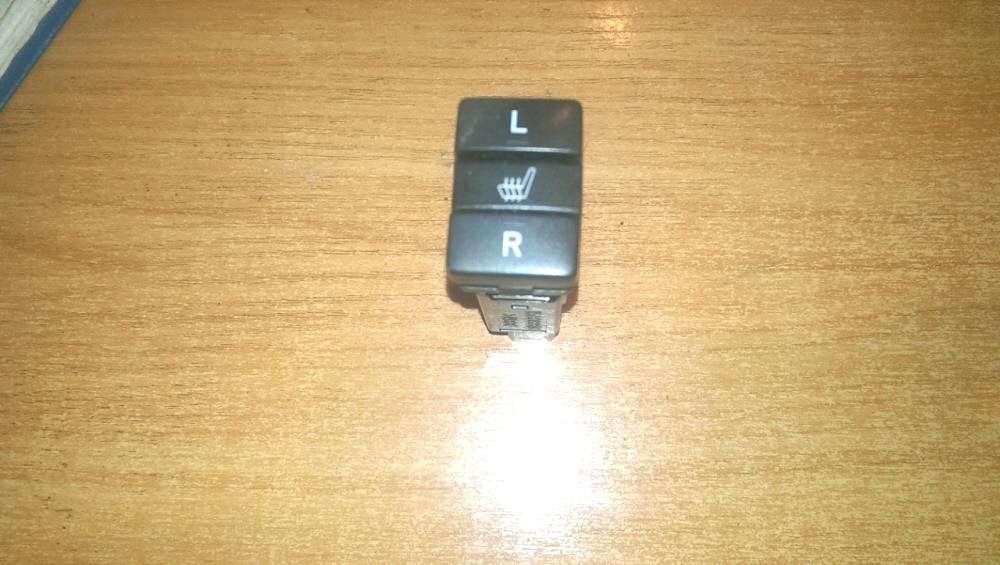 8475102030 Toyota Botão de ativação de aquecimento do assento