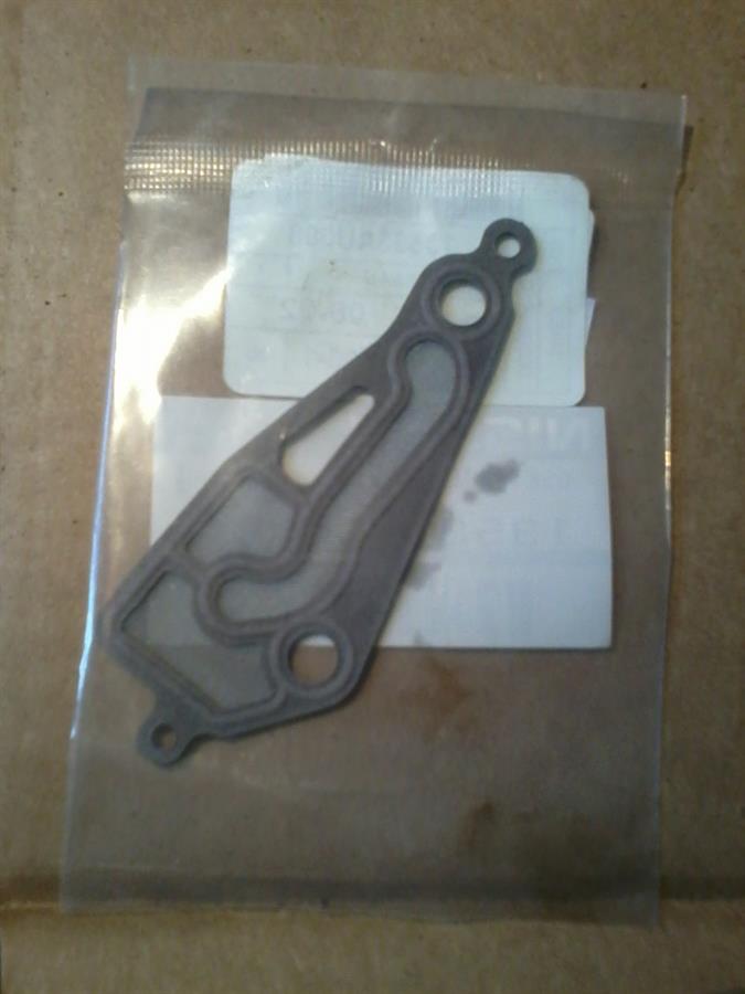 Vedante de válvula EGR de recirculação Nissan/Infiniti 13533AU000 preço, a partir de 12,36 USD