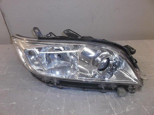 8113042500 Toyota Luz direita