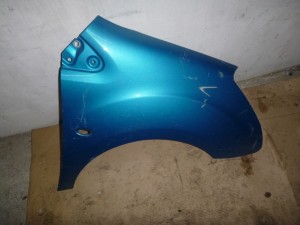 7841Y2 Peugeot/Citroen Pára-lama dianteiro direito