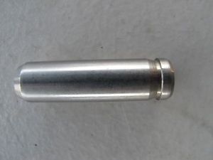 13212AA130 Subaru Guia de válvula de admissão