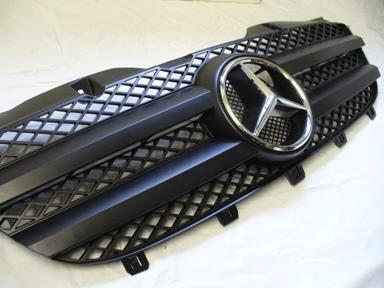 90688003859051 Mercedes Grelha do radiador