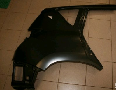 6160142050 Toyota Pára-lama traseiro direito