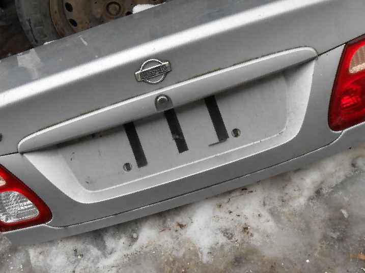 Tampa de porta-malas para Nissan Almera II N16