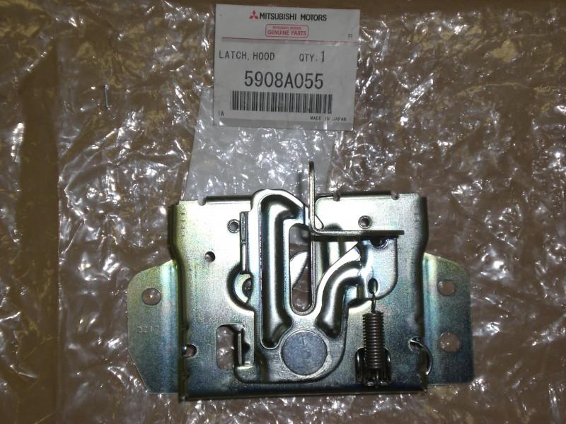 5908A055 Mitsubishi Fecho da capota