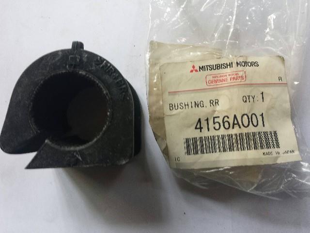 4156A001 Mitsubishi Bucha de estabilizador traseiro