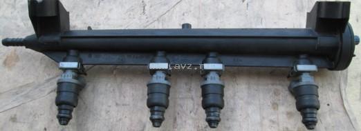 06A133317AS VAG Distribuidor de combustível (rampa)