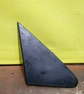 638709U000 Nissan/Infiniti Placa sobreposta do pára-lama dianteiro direito