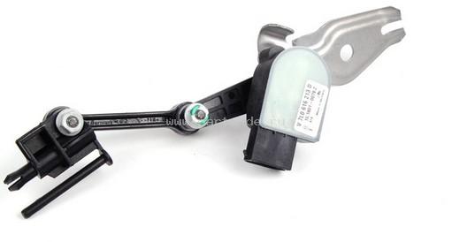 Sensor dianteiro esquerdo do nível de posição de carroçaria VAG 7L0616213D preço, a partir de 56,18 USD