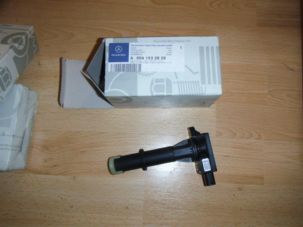 Compre 9050401 Mercedes Sensor do nível de óleo de motor