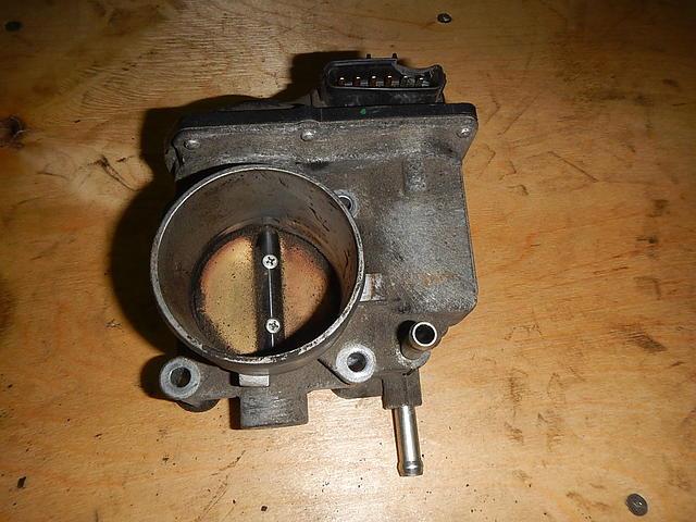 Válvula de borboleta montada Suzuki 1340065J00 preço, a partir de 123,08 USD