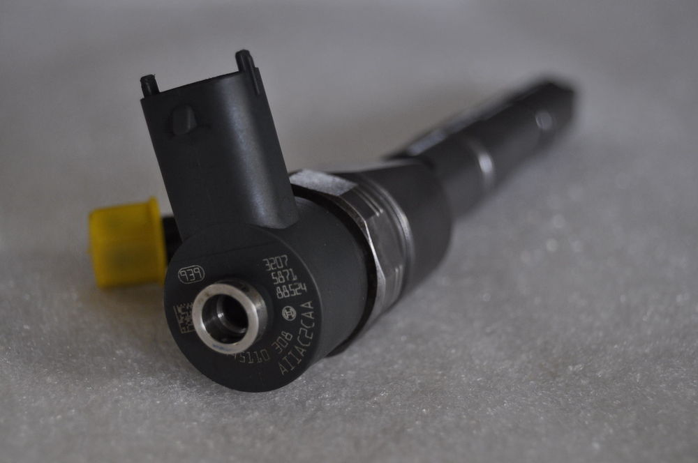 Injetor de injeção de combustível Fiat/Alfa/Lancia 55221023 preço, a partir de 85,13 USD