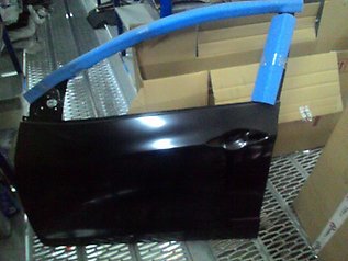 801013696R Renault (RVI) Porta dianteira esquerda